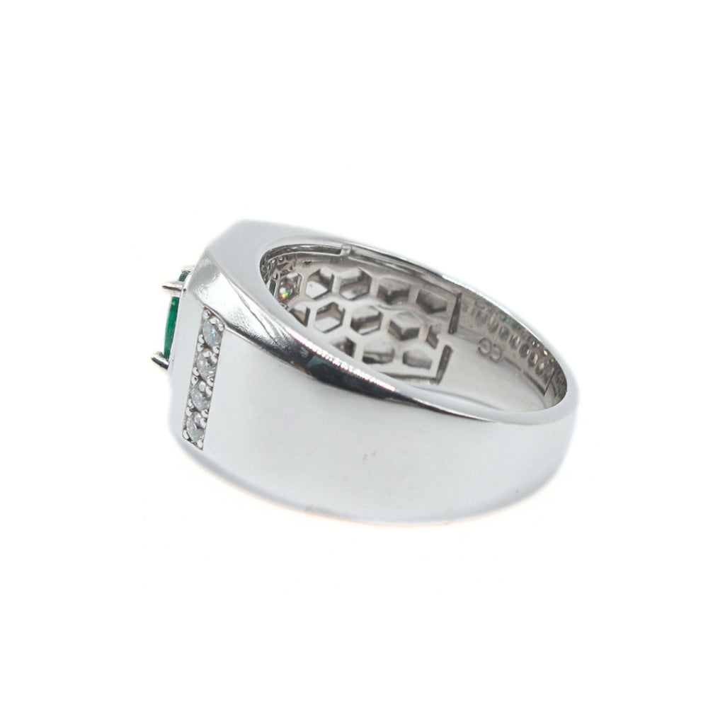 CG | Certifed Natural Emerald Men’s Ring | D VVS Moissanite | Bold. Luxurious. Unforgettable.